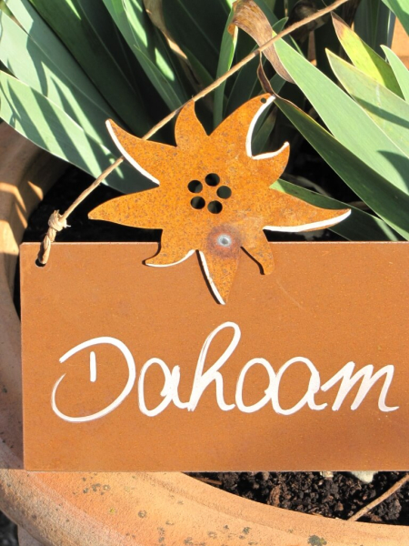 Edelrost Schild mit Enzian Dahoam is Dahoam