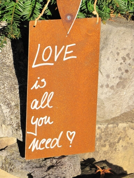 Edelrost Schild mit Herz LOVE