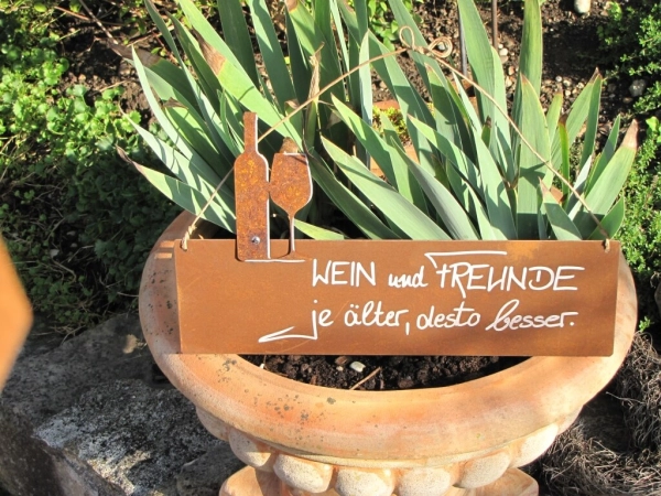 Edelrost Spruchschild Wein und Freunde