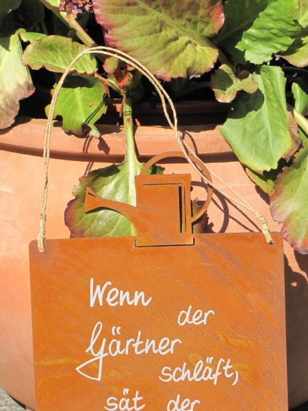 Edelrost Gedichttafel Gießkanne