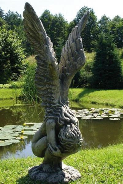 hockende Engelsfrau Rachel aus Steinguss, 114 cm
