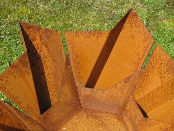 Design Feuerkorb Phoenix aus Rohstahl, gerostet