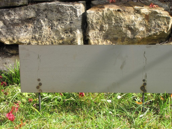 Beeteinfassungen oder Rasenkanten aus Rohstahl, 100 cm