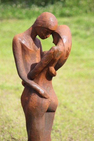 Tristan und Isolde aus Steinguss Tristan und Isolde aus Steinguss