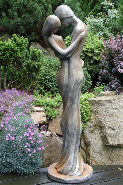Tristan und Isolde aus Steinguss Tristan und Isolde aus Steinguss
