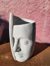 Pflanzvase halbes Gesicht, modern